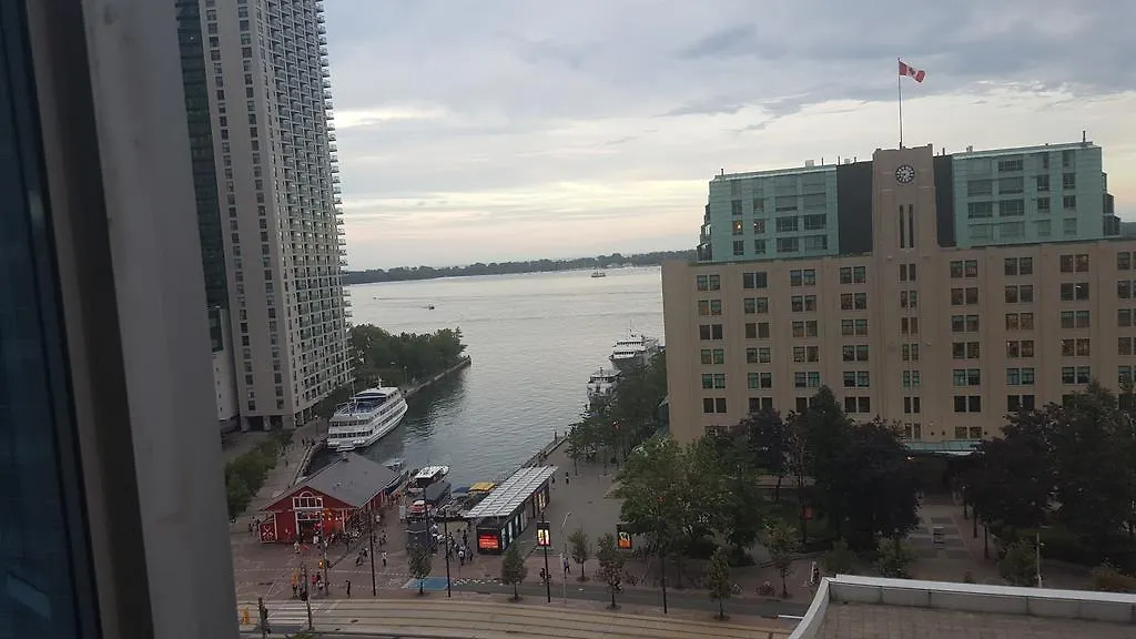 Apartment Pelican On The Harbour Toronto Canada
